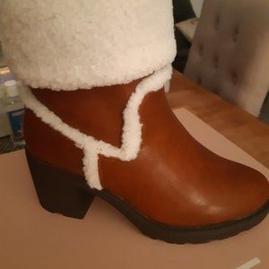 Brand New boots  8.5